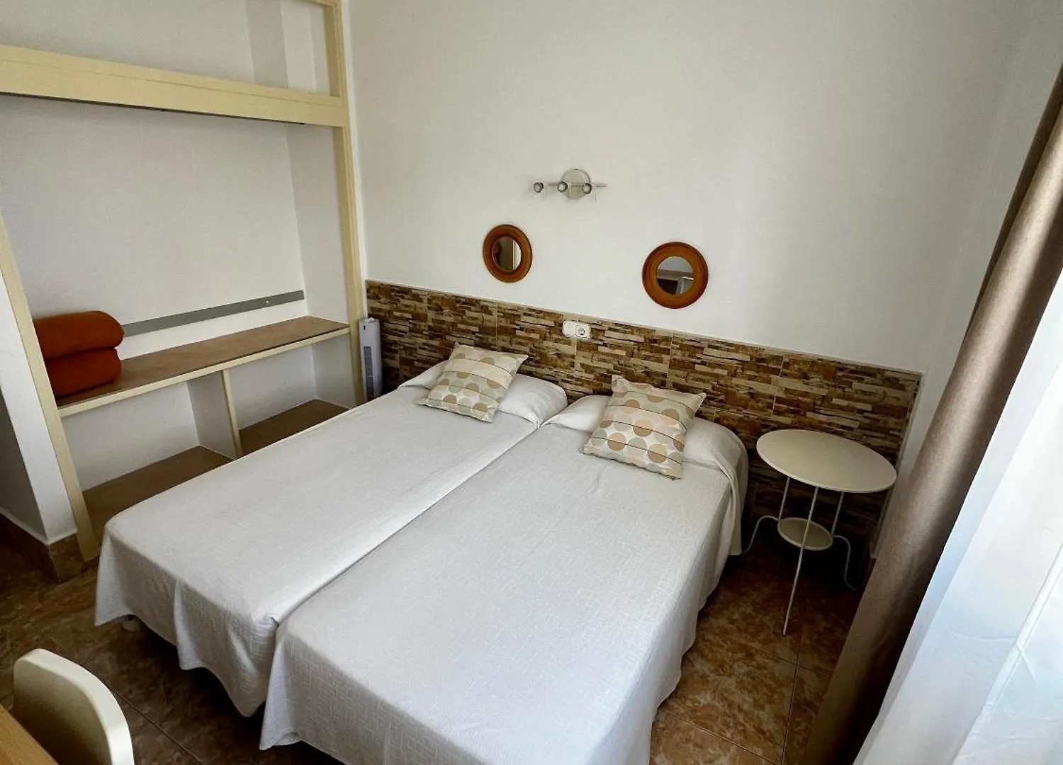 Hostal Residencia Cardona Arrecife
